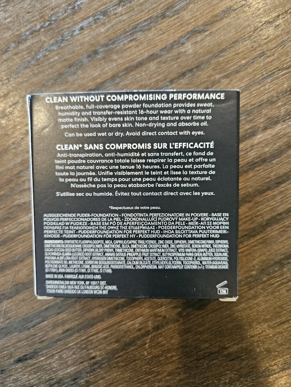 bareMinerals BAREPRO Powder Foundation - Medium Deep 40 Warm Tan